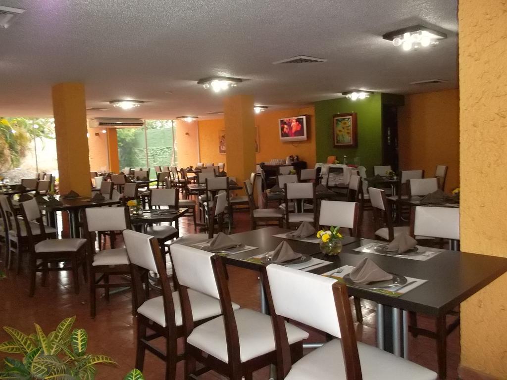 Hotel De Cuautla Cuautla  エクステリア 写真